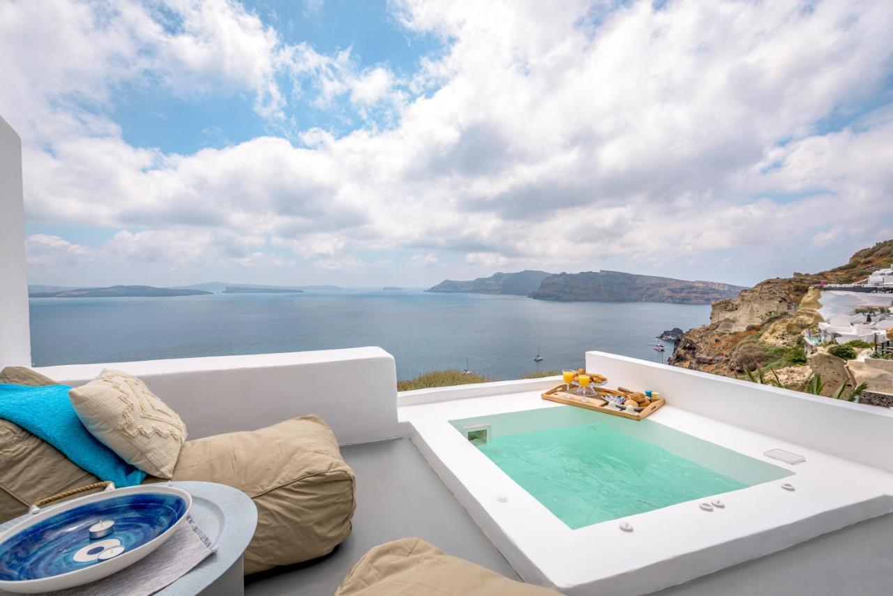 Amazing View Villa Oia With Jacuzzi Esterno foto